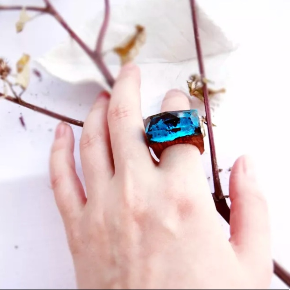 Just In! 🆕 LINDEN Resin Wood Ring - Picture 3 of 6